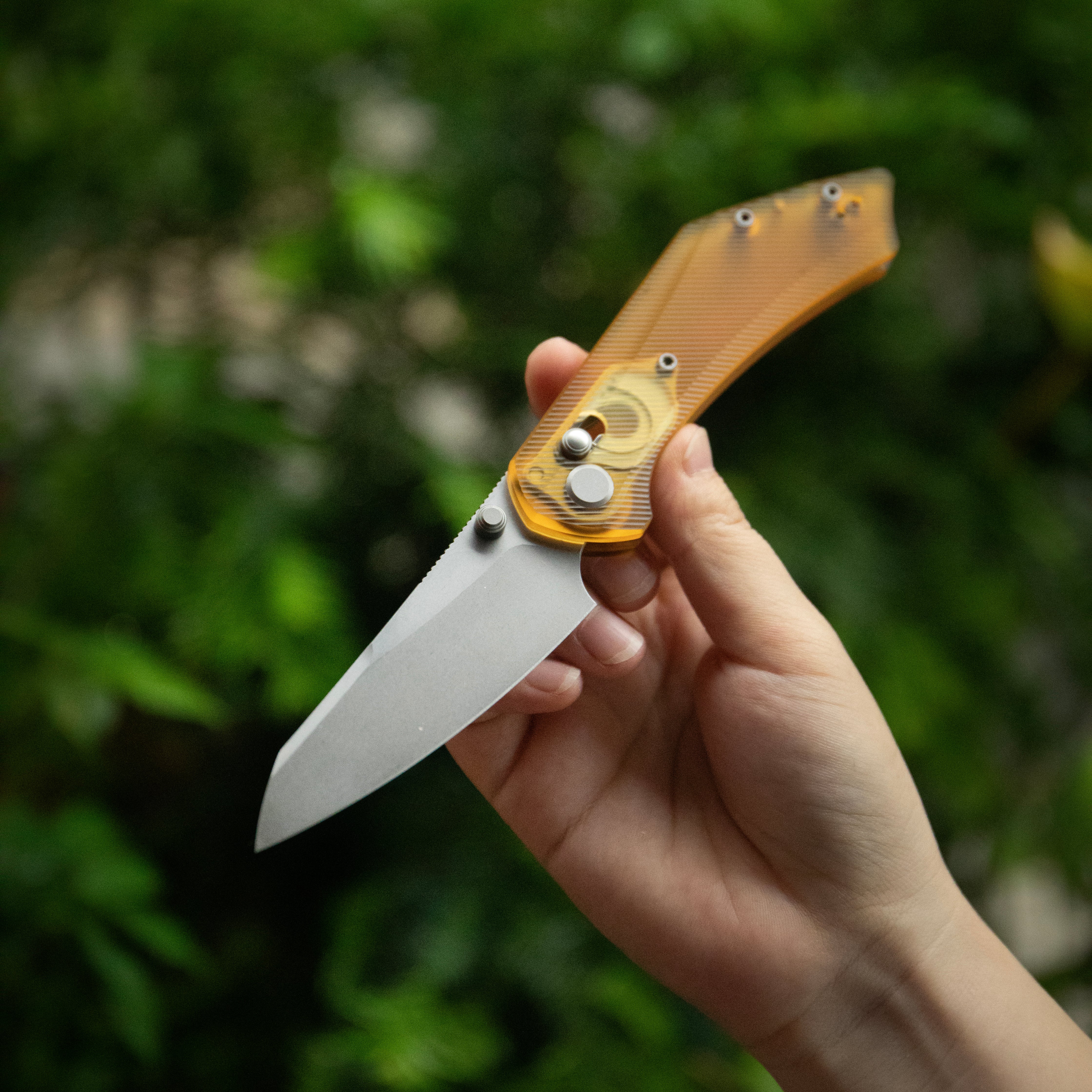 GEO Knife DIVID Crossbar lock Folding Knife Ultem Handle 3.3" Stonewash Bohler M390 Blade GEO2507K