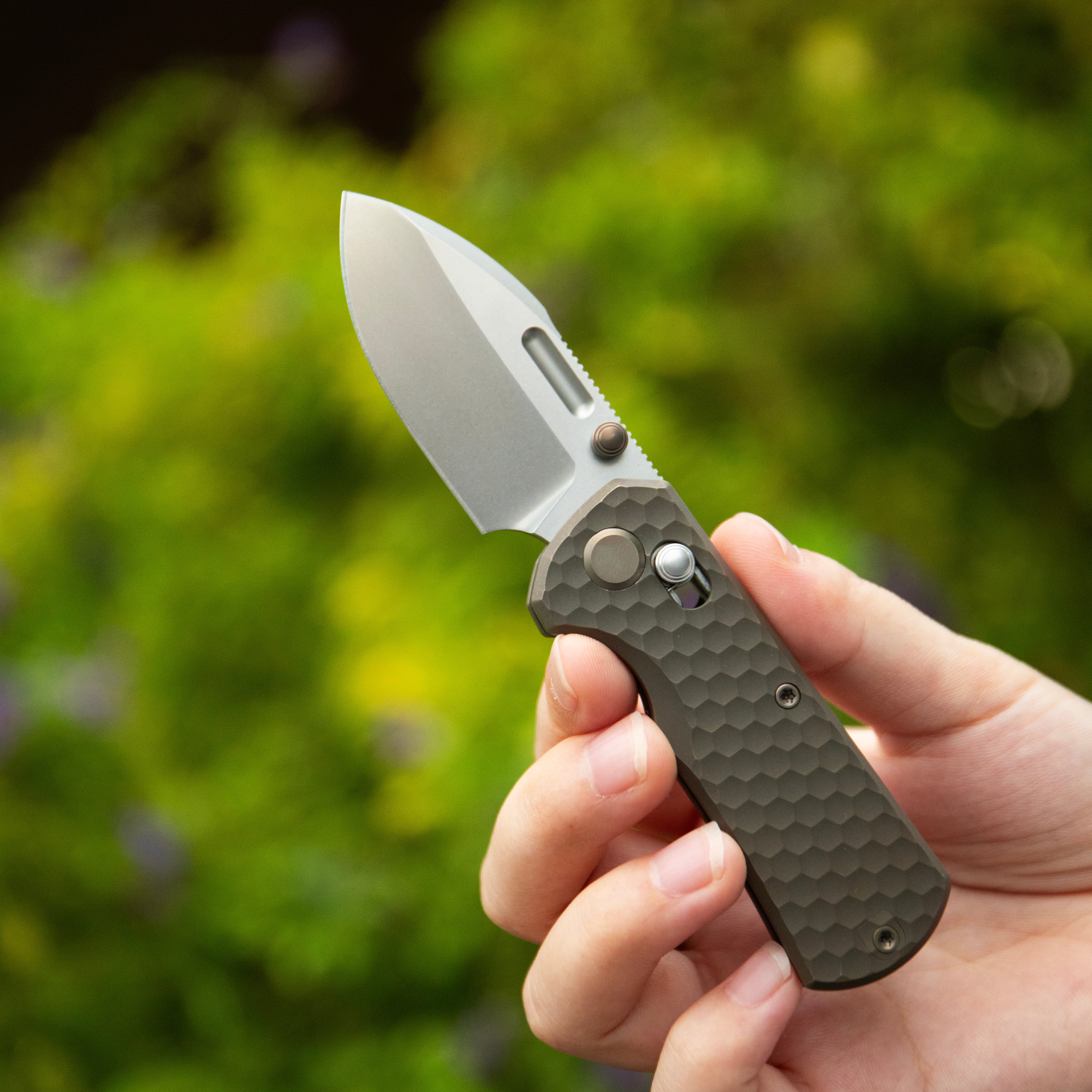 GEO Knife Belluf Crossbar lock Folding Knife Bronze 6AL4V Titanium Handle 2.4" Stonewash Bohler M390 Blade GEO2508I